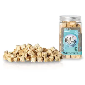 KIDDOG Super Premium 100% fagyasztva szárított MACKEREL CUBES - tiszta makréla hús, fagyasztva szárított 60 g