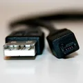 Következő termékkép USB kábel (1.1), USB A M- 4 tűs M, 0,7 m, fekete, logó, HIROSE