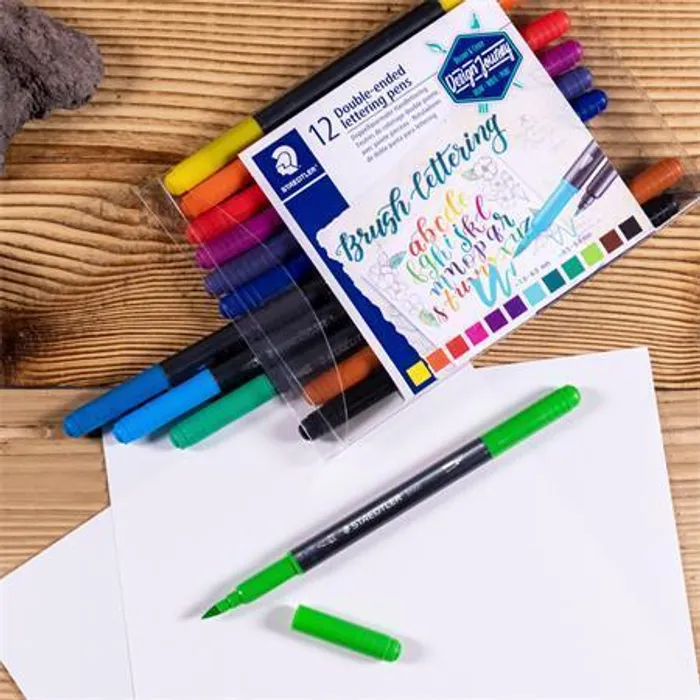Termék főképe Štětcové fixy "Brush letter Duo", sada, 12 barev, 0,5-0,8/1,0-6,0 mm, oboustranné, STAEDTL