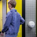 Következő termékkép TORK SmartOne toalettpapír-adagoló központi kihúzással, fehér T8 [1 db]